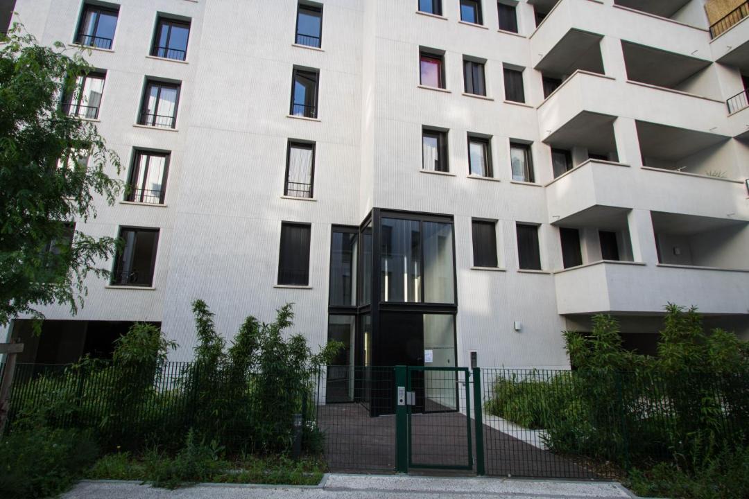 Photo of Buildings in Bassins a Flot