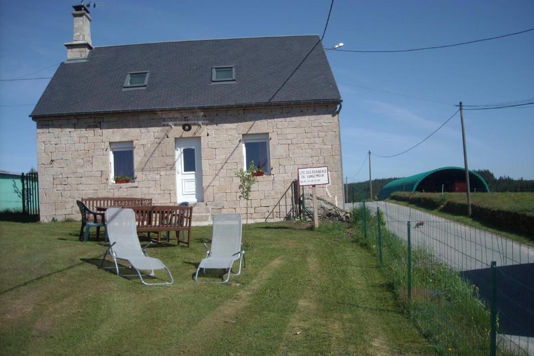 Photo of Buildings in Bonnefond