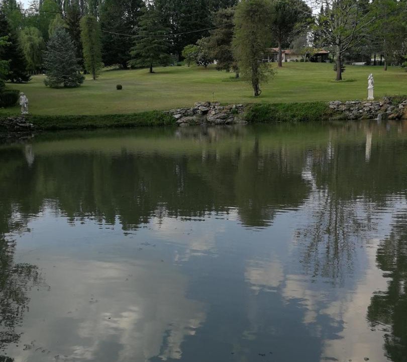 Photo of Others in Lamothe-Montravel