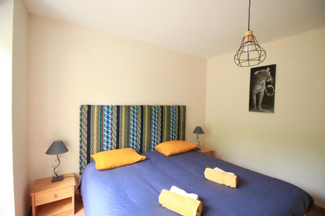 Photo of Bedroom in Le Buisson-de-Cadouin