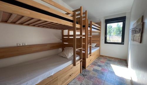 Bed in 4-Bed Mixed Dormitory Room