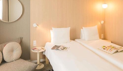 Executive King Room with Lake View