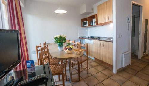 Two-Bedroom Apartment (6 Adults)