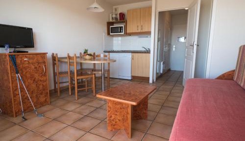 Studio (4 Adults)