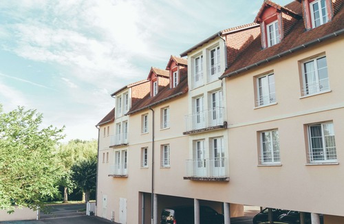 La Roche-Posay Hotel | Terres de France - Appart'Hotel La Roche-Posay
