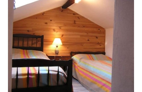 Champagne-et-Fontaine House | Rejuvenating stay, quiet, in a cottage with rustic charm