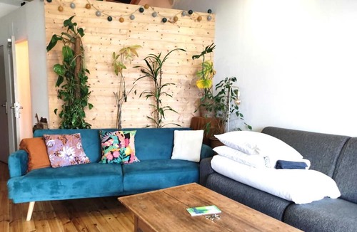Cenon Apartment | Bright 67 m2 apartment with garage
