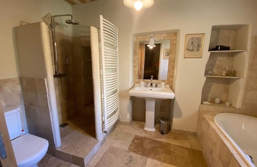 Seguret House | Maison D'hôtes en Provence Dans un Village Pittoresque