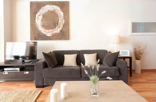 Bordeaux Golden Triangle Apartment | Vrbo Property