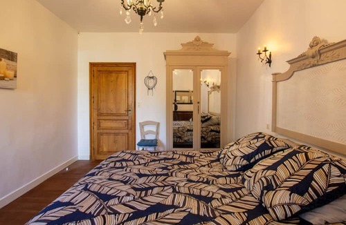 Eyzerac Cottage | Gite Eyzerac, 4 bedrooms, 8 persons
