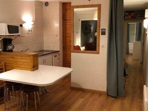 Appartement Arette, 2 pièces, 6 personnes - FR-1-602-30